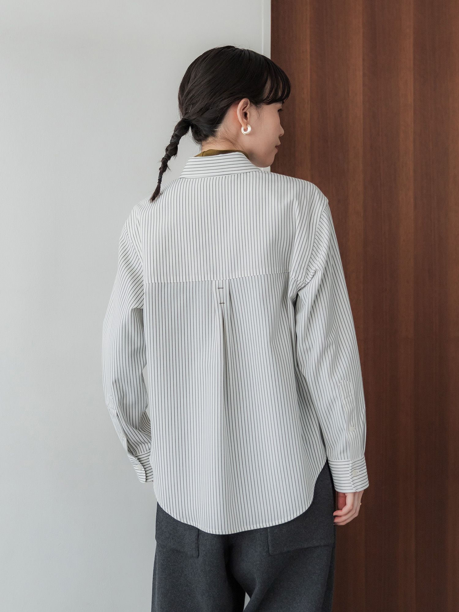 バックステッチレギュラーシャツ