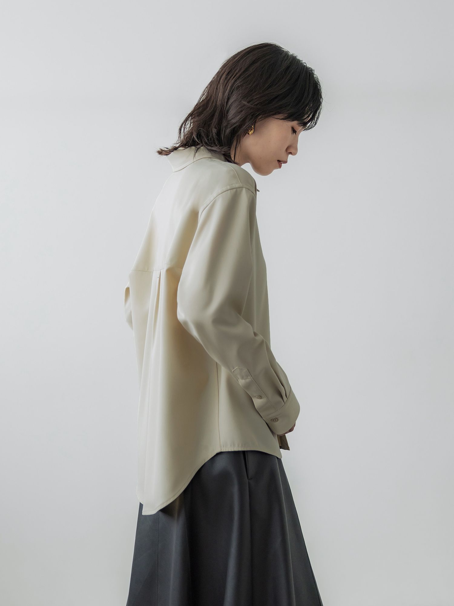 バックステッチレギュラーシャツ