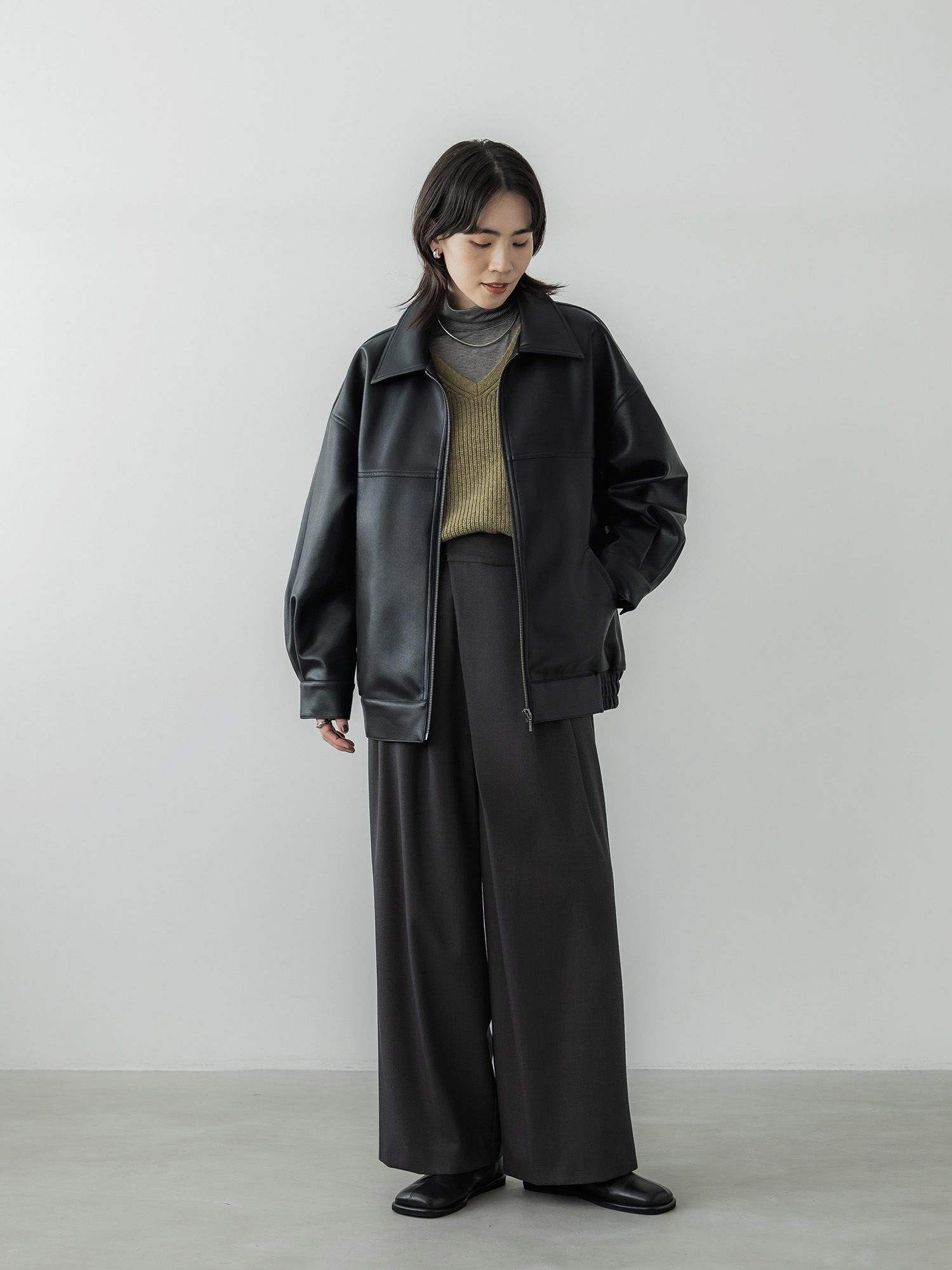 アシンメトリーツータックパンツ