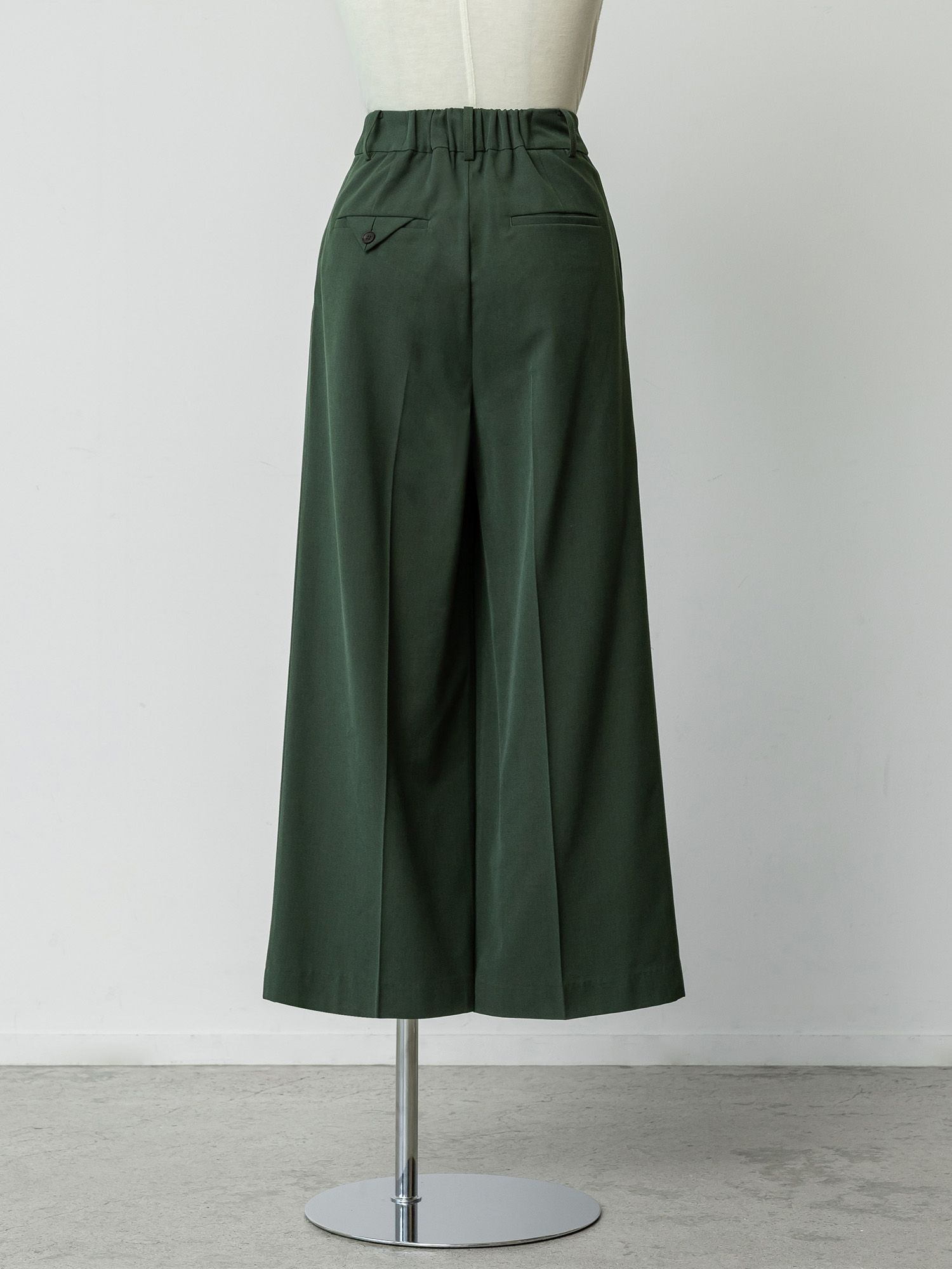 アシンメトリーツータックパンツ