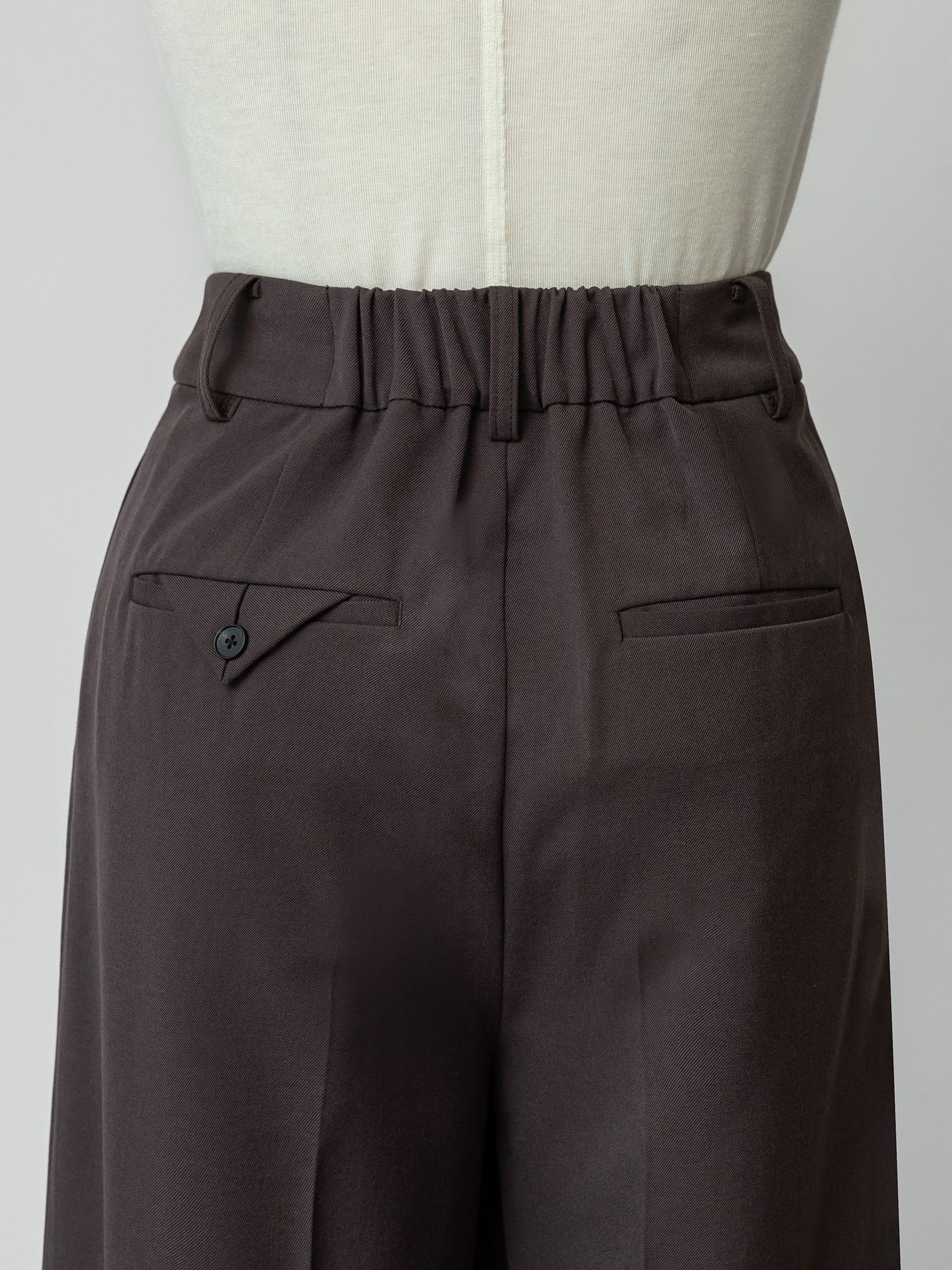 アシンメトリーツータックパンツ