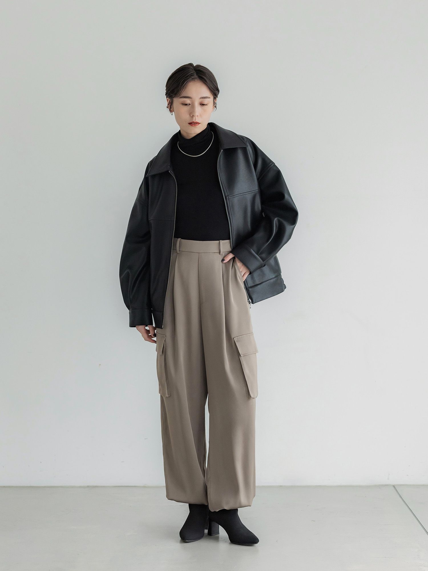 シルクブレンドハイネックトップス