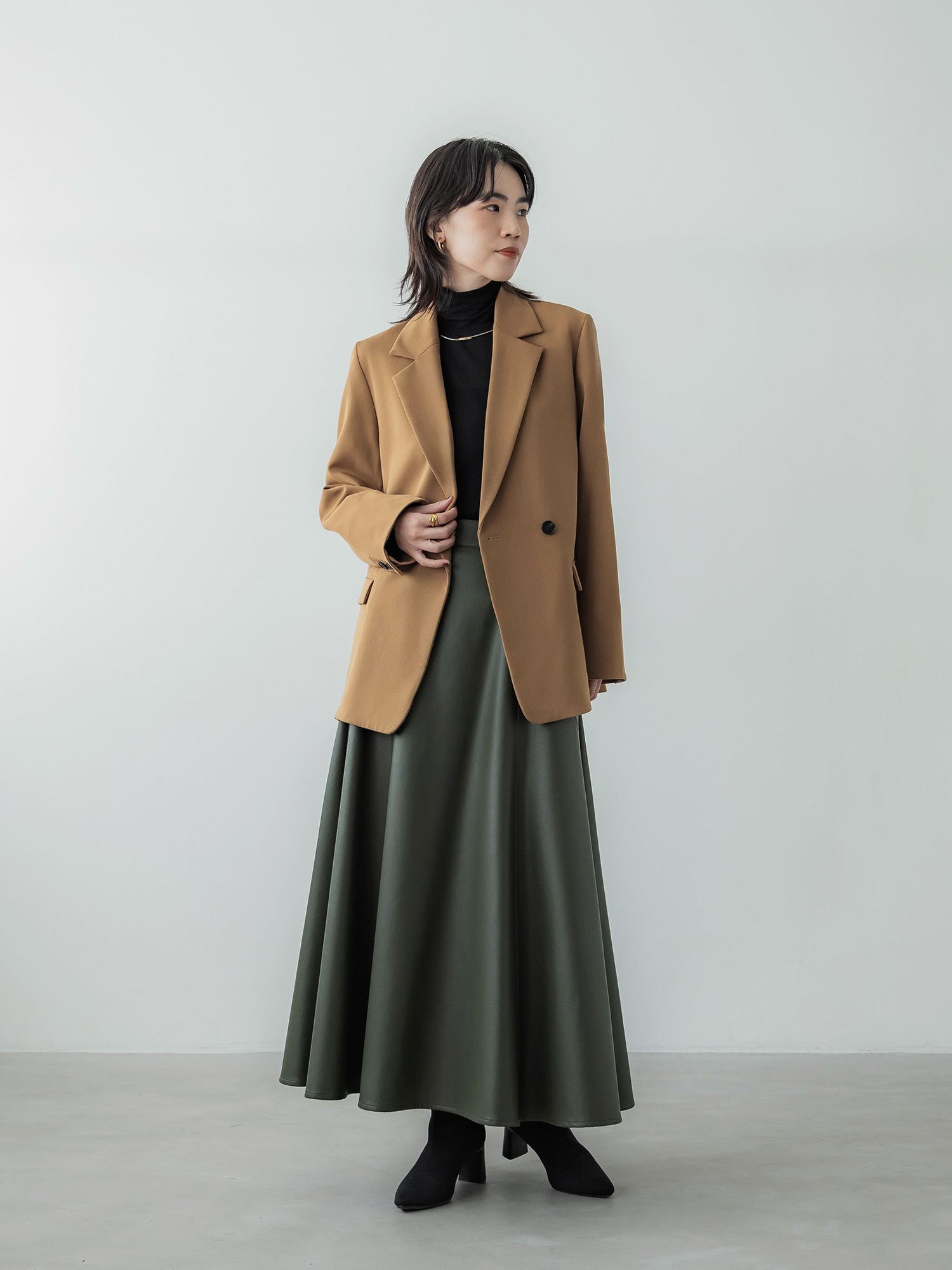 シルクブレンドハイネックトップス