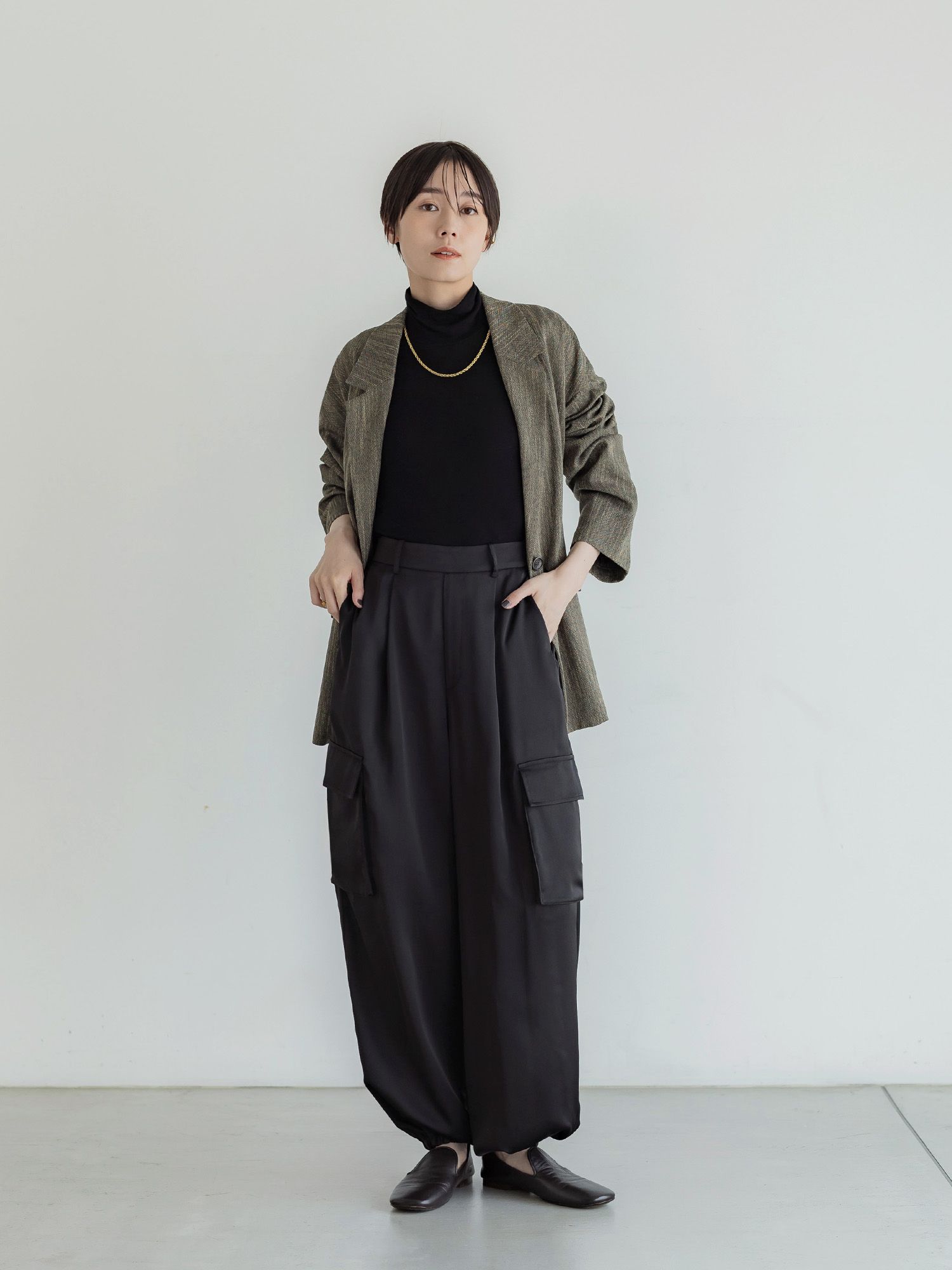 シルクブレンドハイネックトップス