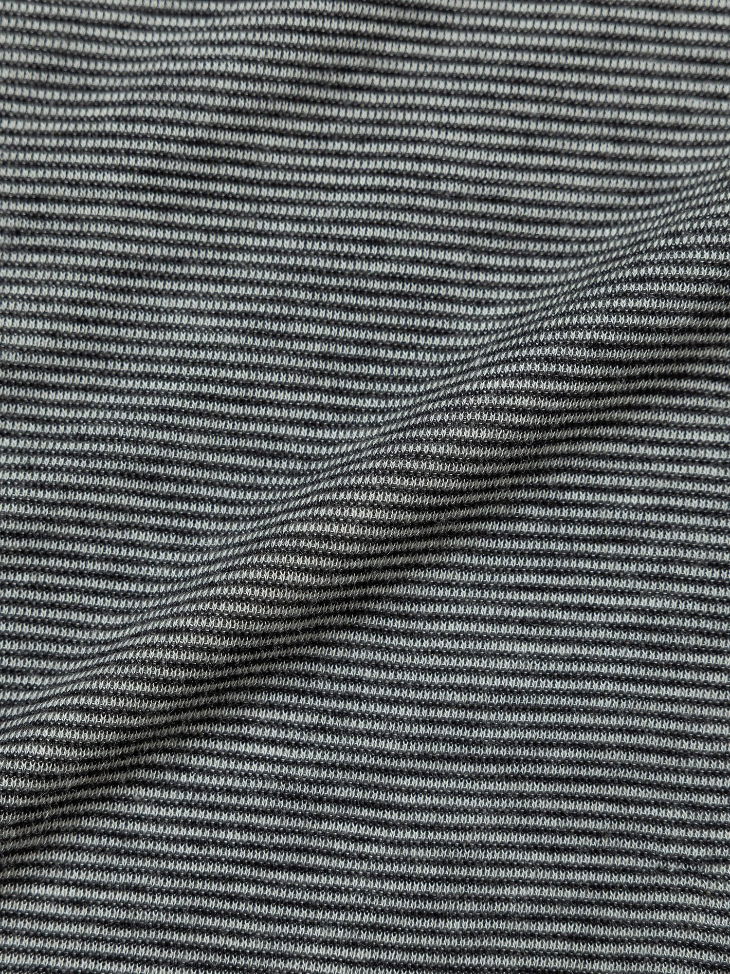 シルクブレンドハイネックトップス