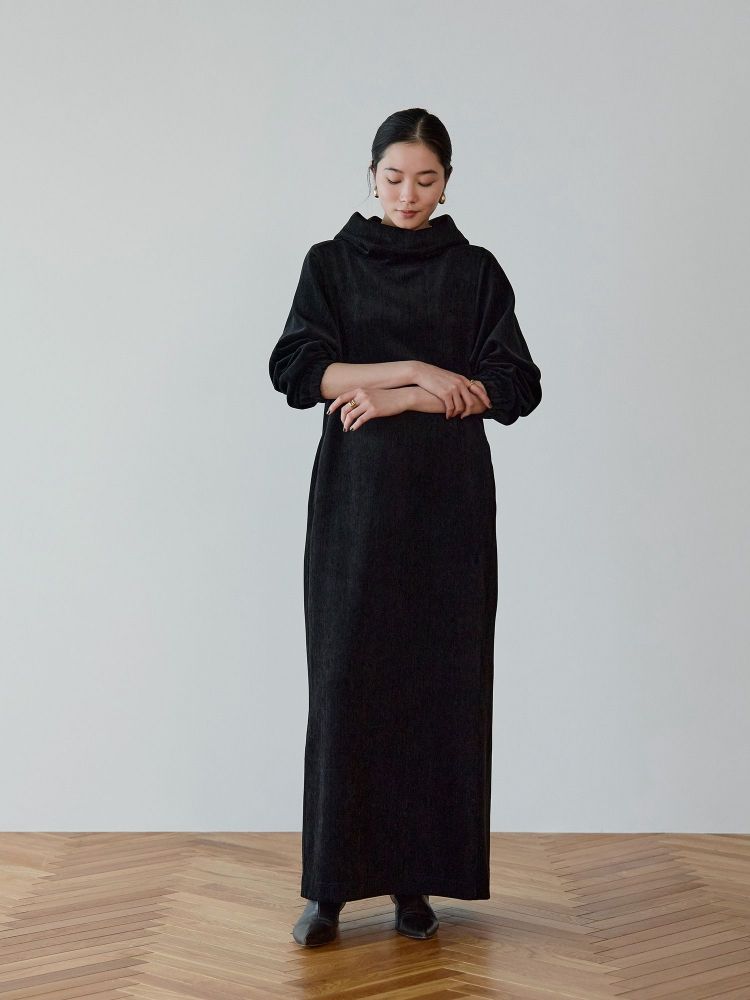 crewre online shop / ベルベットフードワンピース