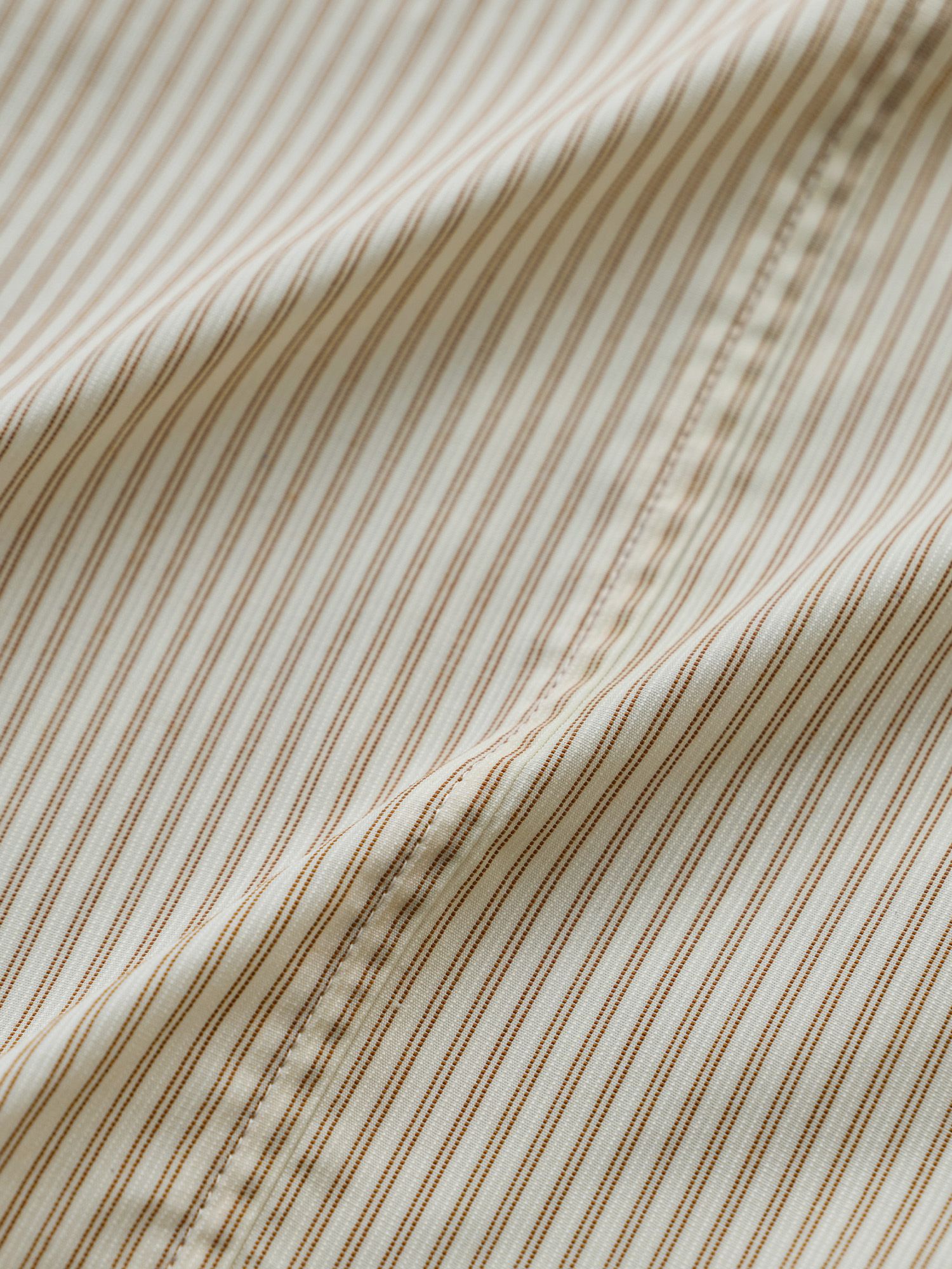 ストライプパネルシームシャツ