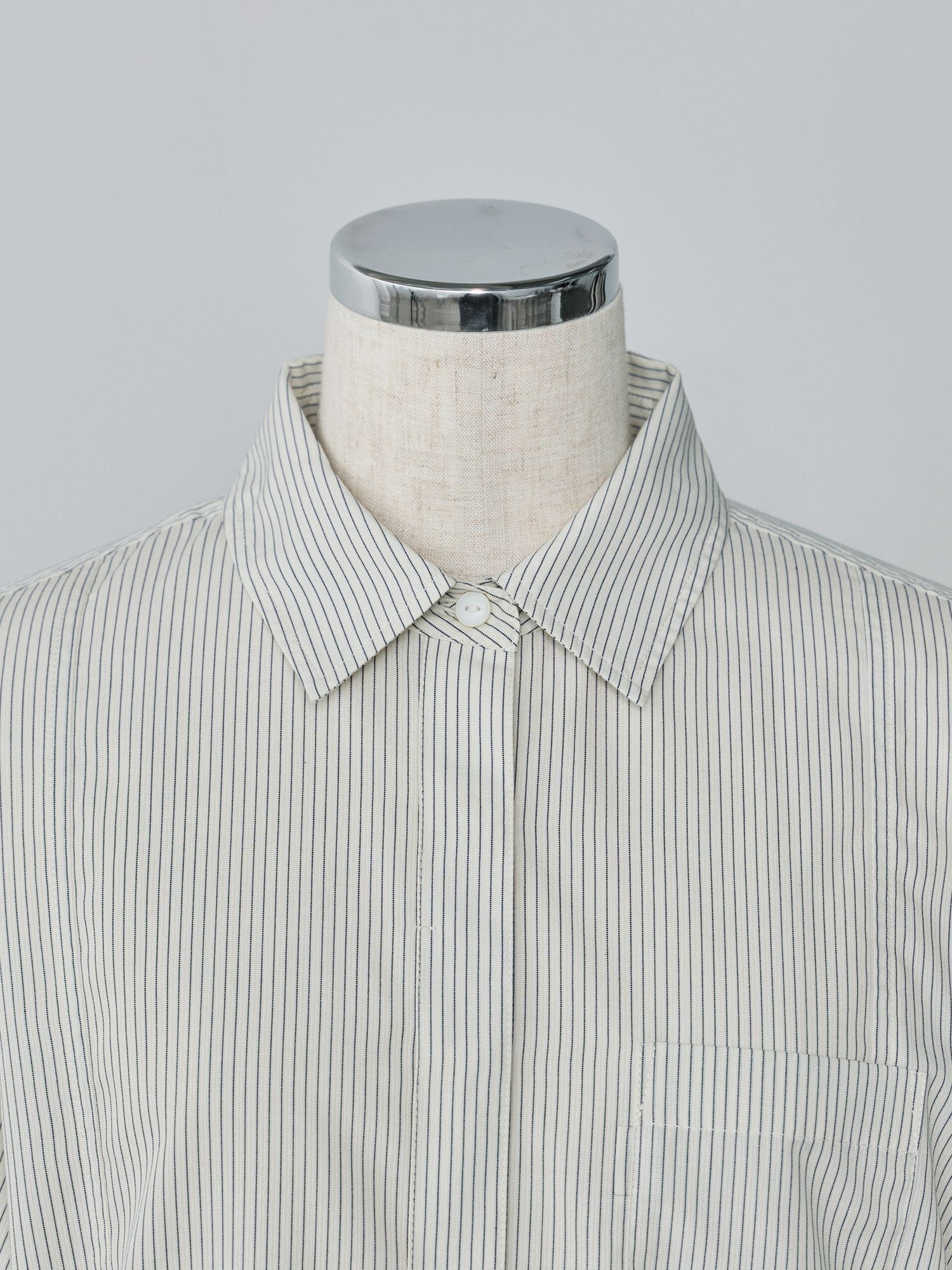 ストライプパネルシームシャツ