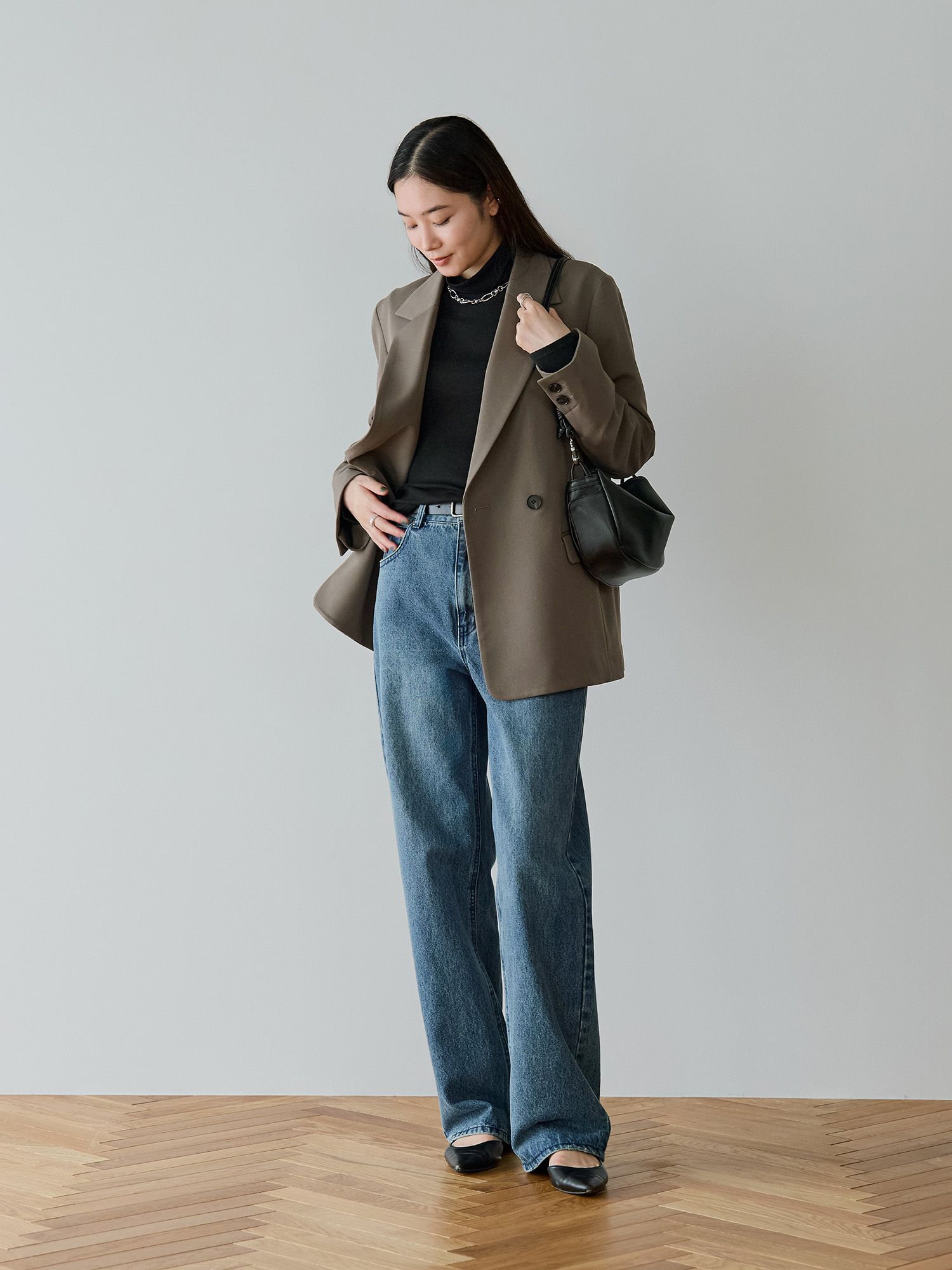 バックドロストハイネックトップス