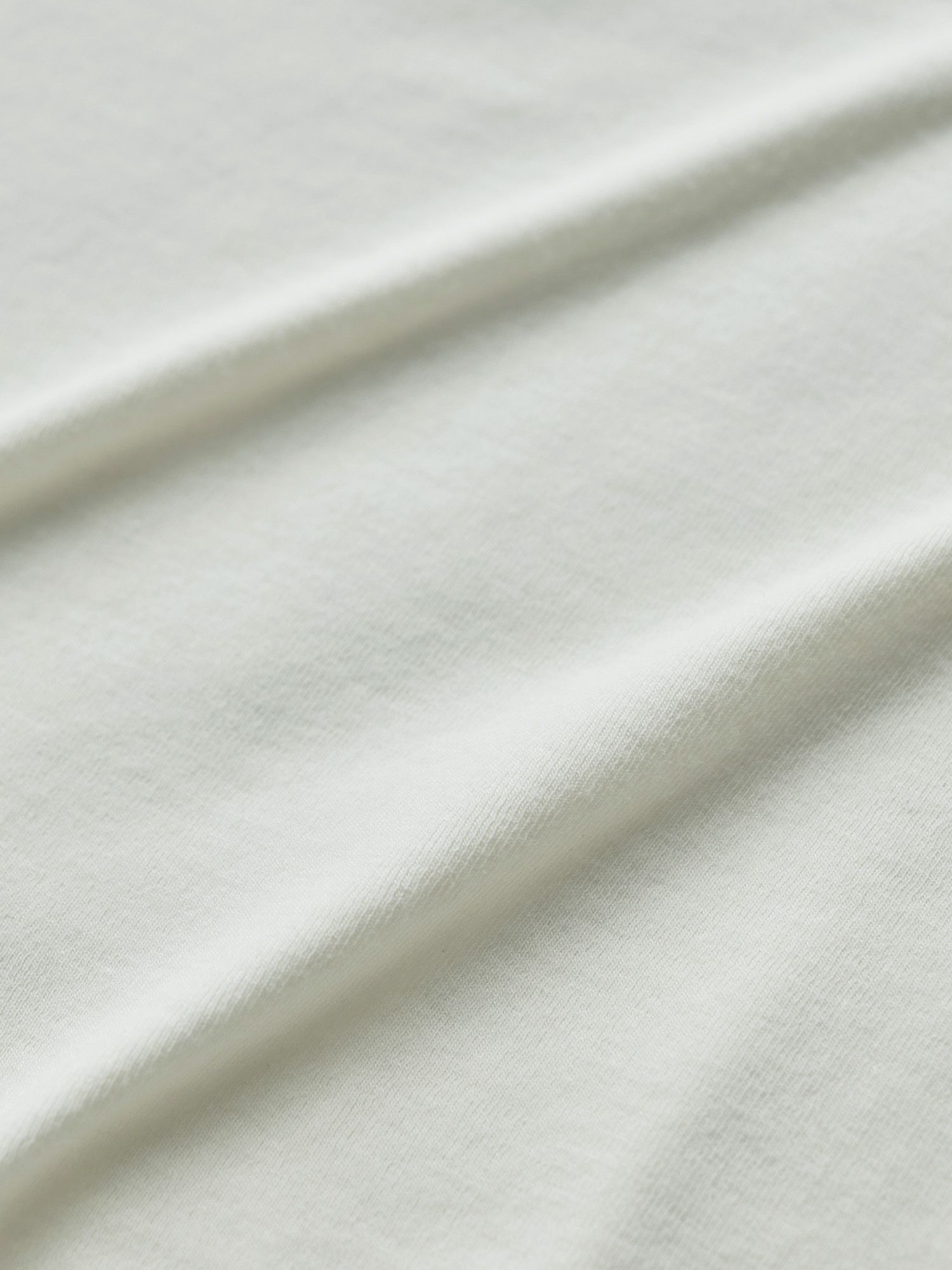 バックドロストハイネックトップス