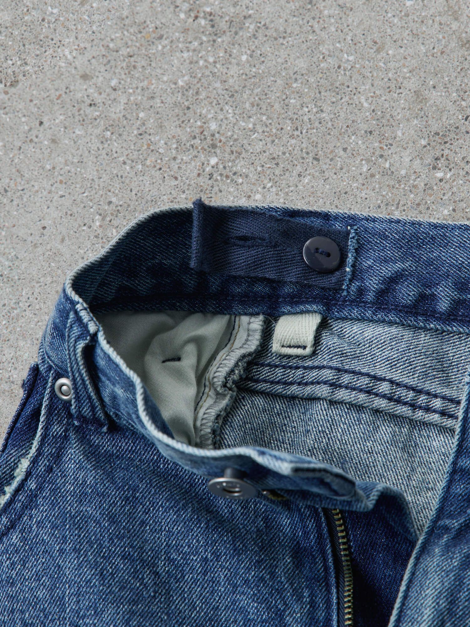 アジャスタブルIラインデニムパンツ