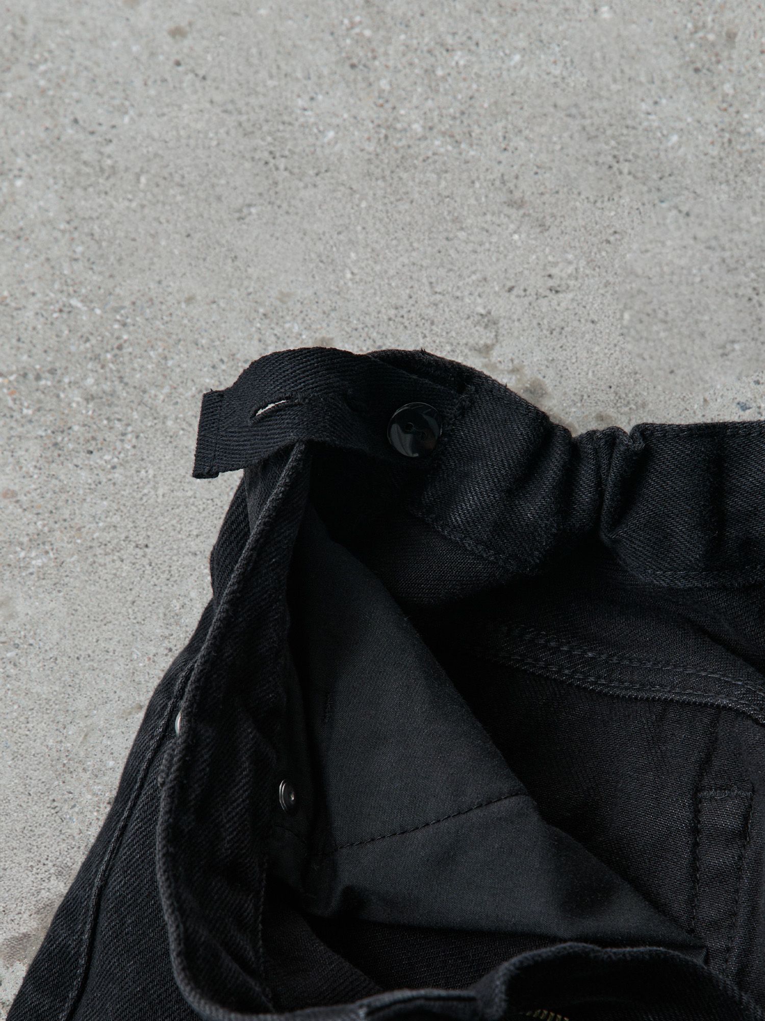 アジャスタブルIラインデニムパンツ