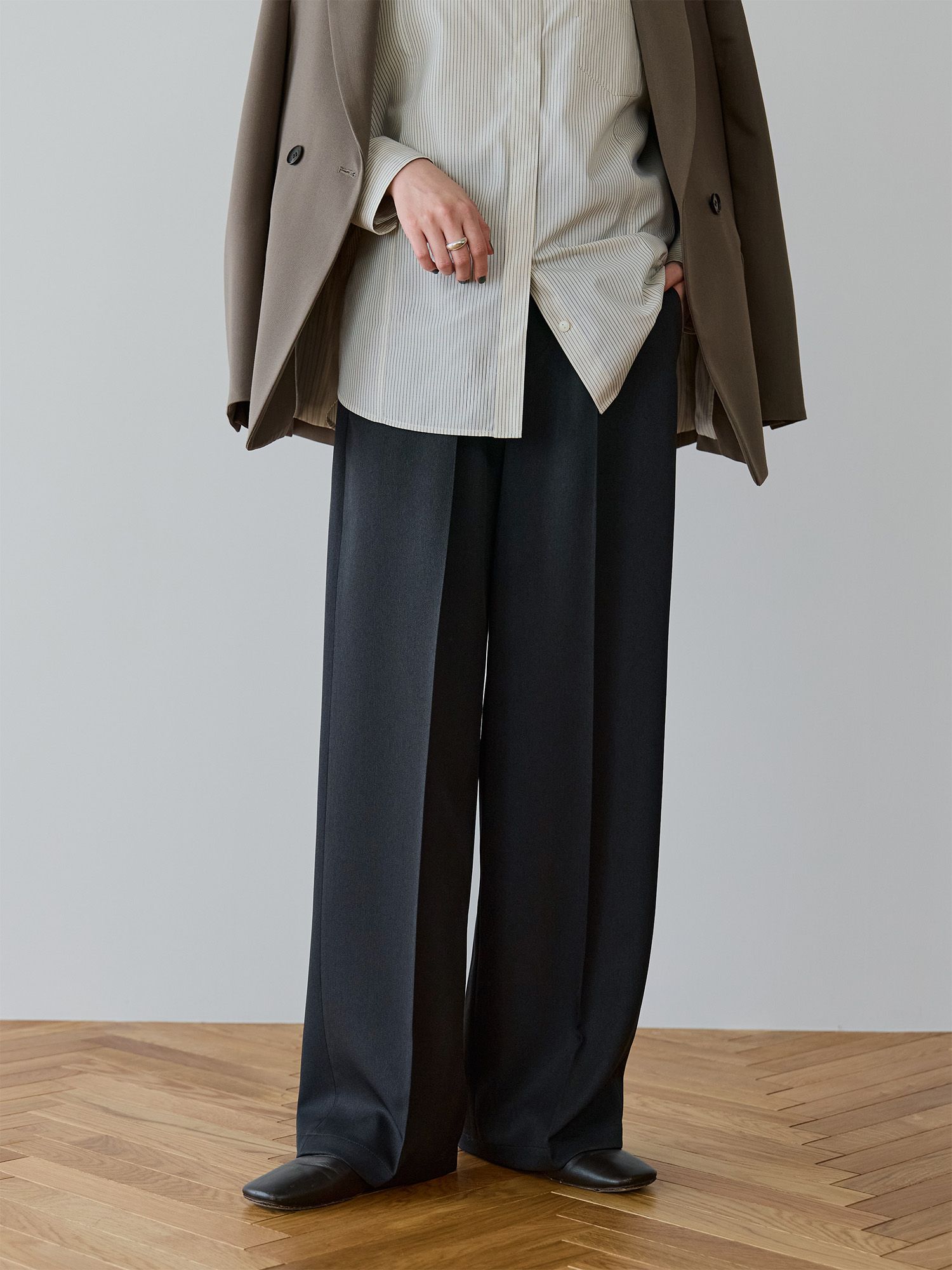 フリーウエストベルテッドパンツ