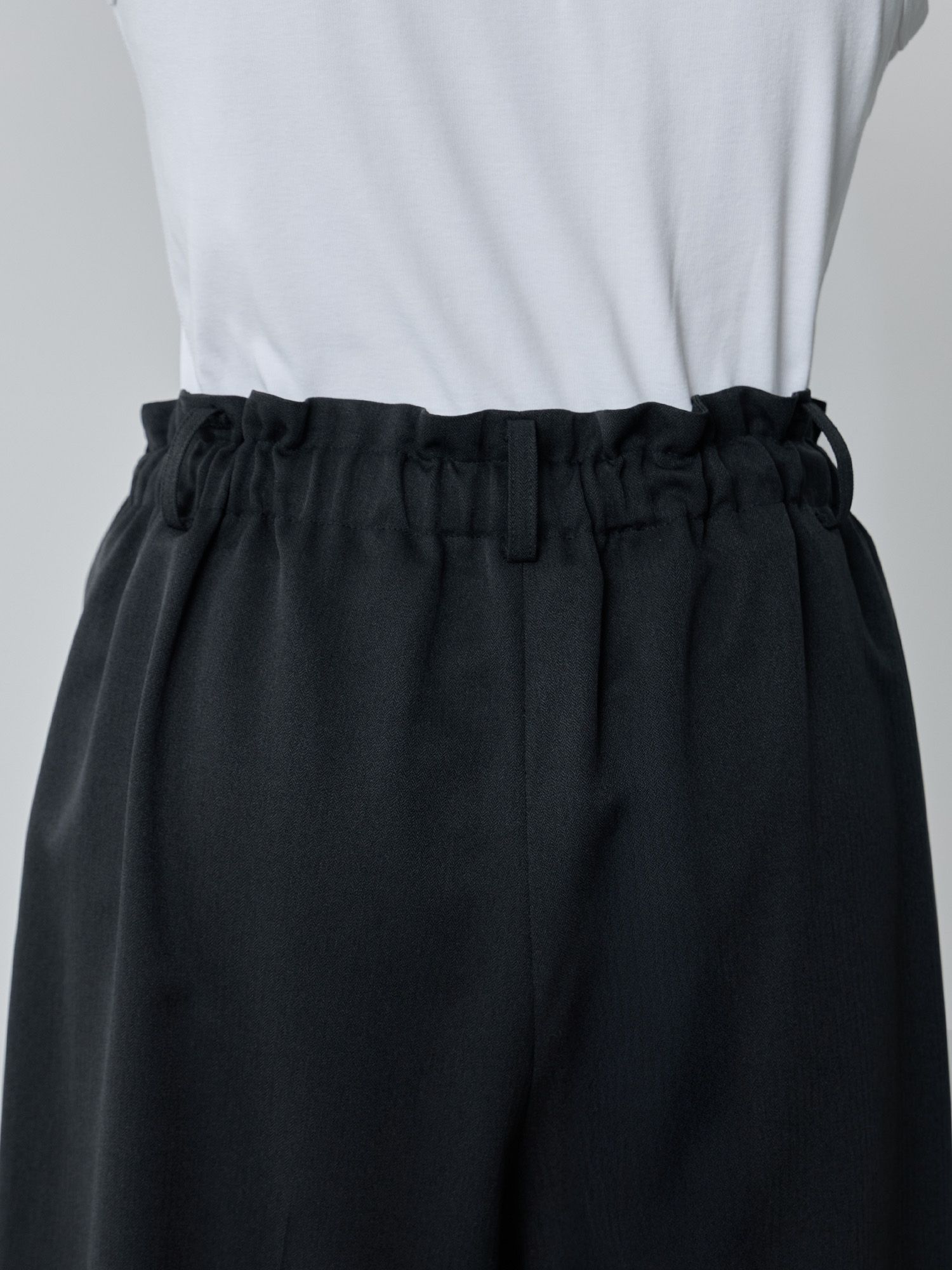 フリーウエストベルテッドパンツ