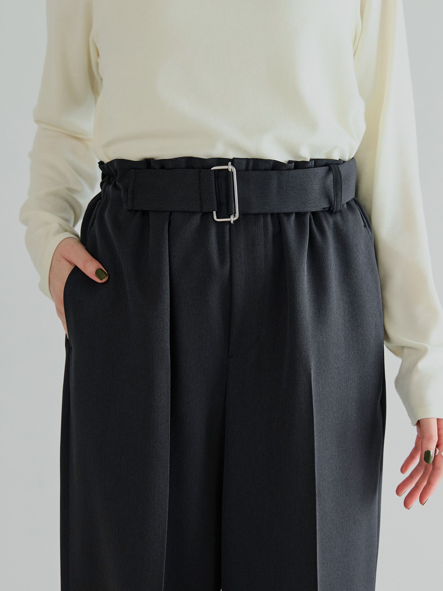 フリーウエストベルテッドパンツ