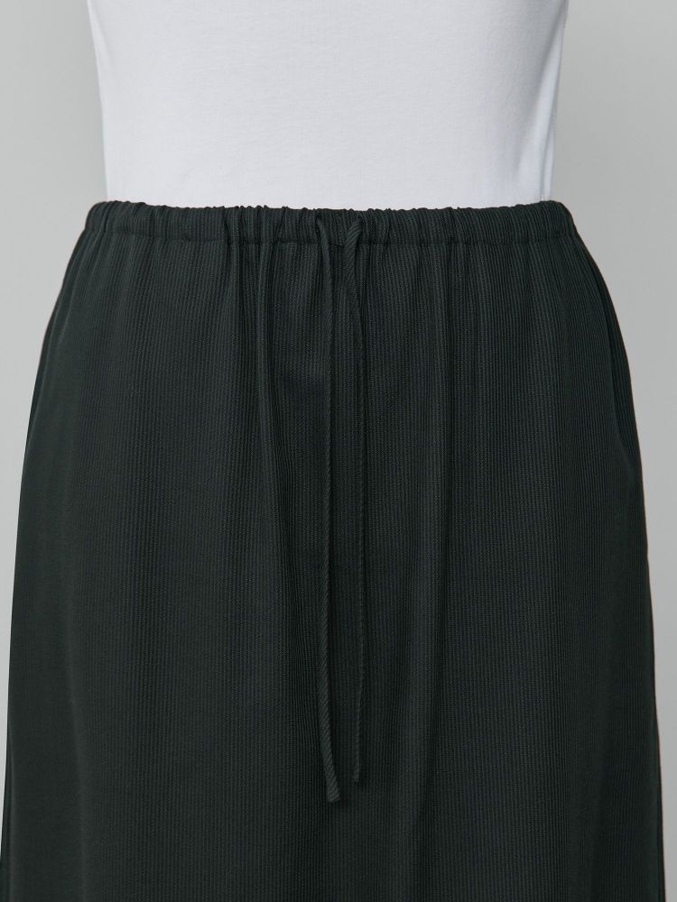 クルーレ crewreテンセルコットンピケIラインスカート　2 モスブラック crewre online shop / テンセルコットンピケIラインスカート