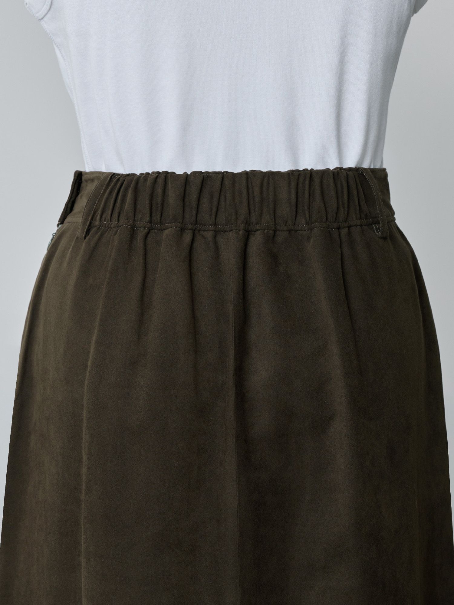 フェイクスウェードIラインスカート