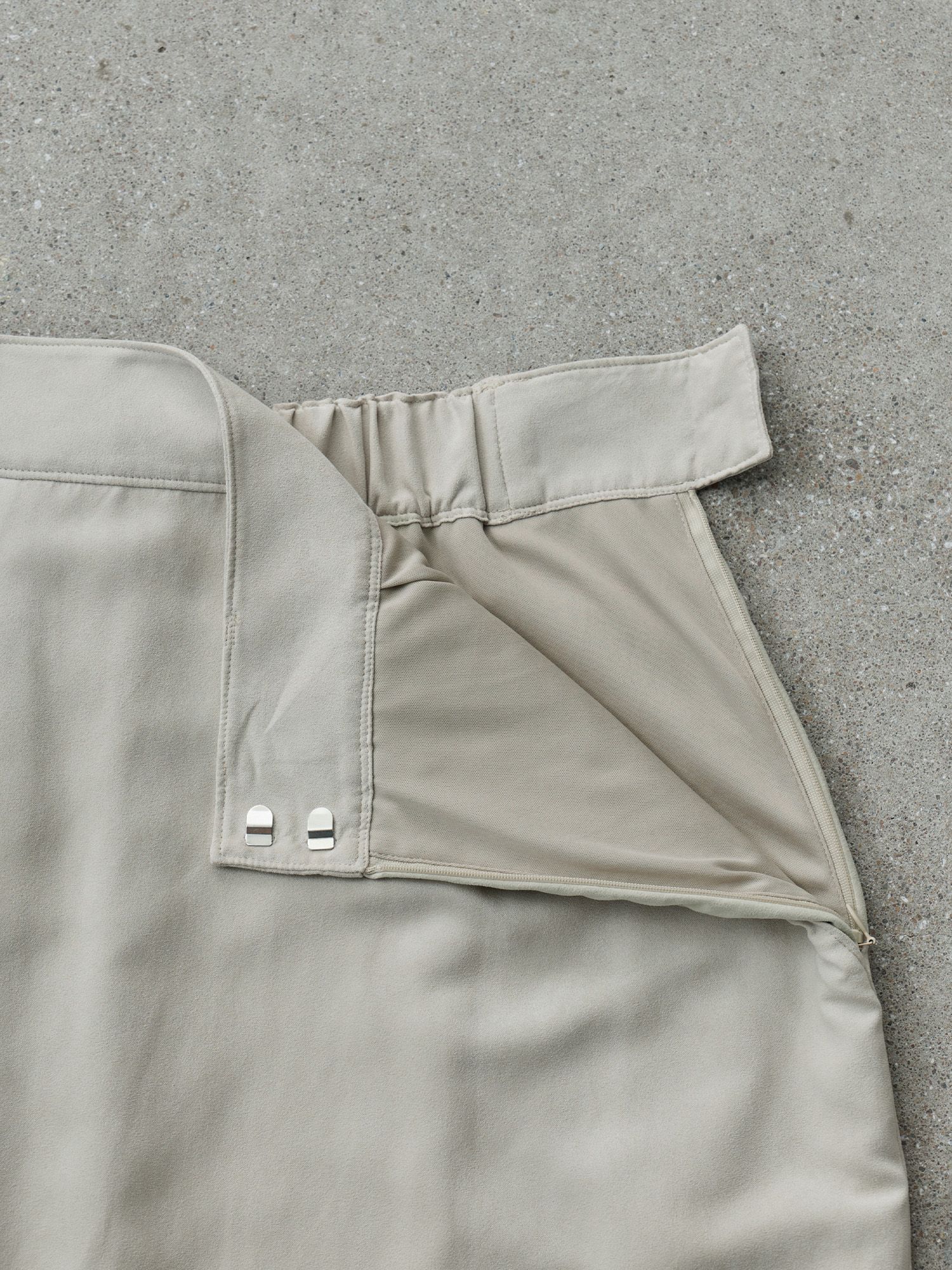 フェイクスウェードIラインスカート