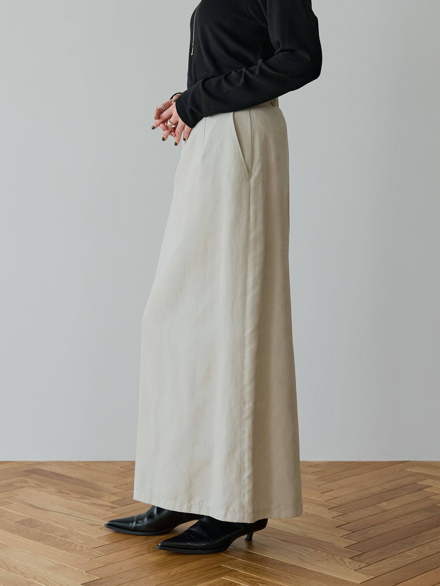 フェイクスウェードIラインスカート