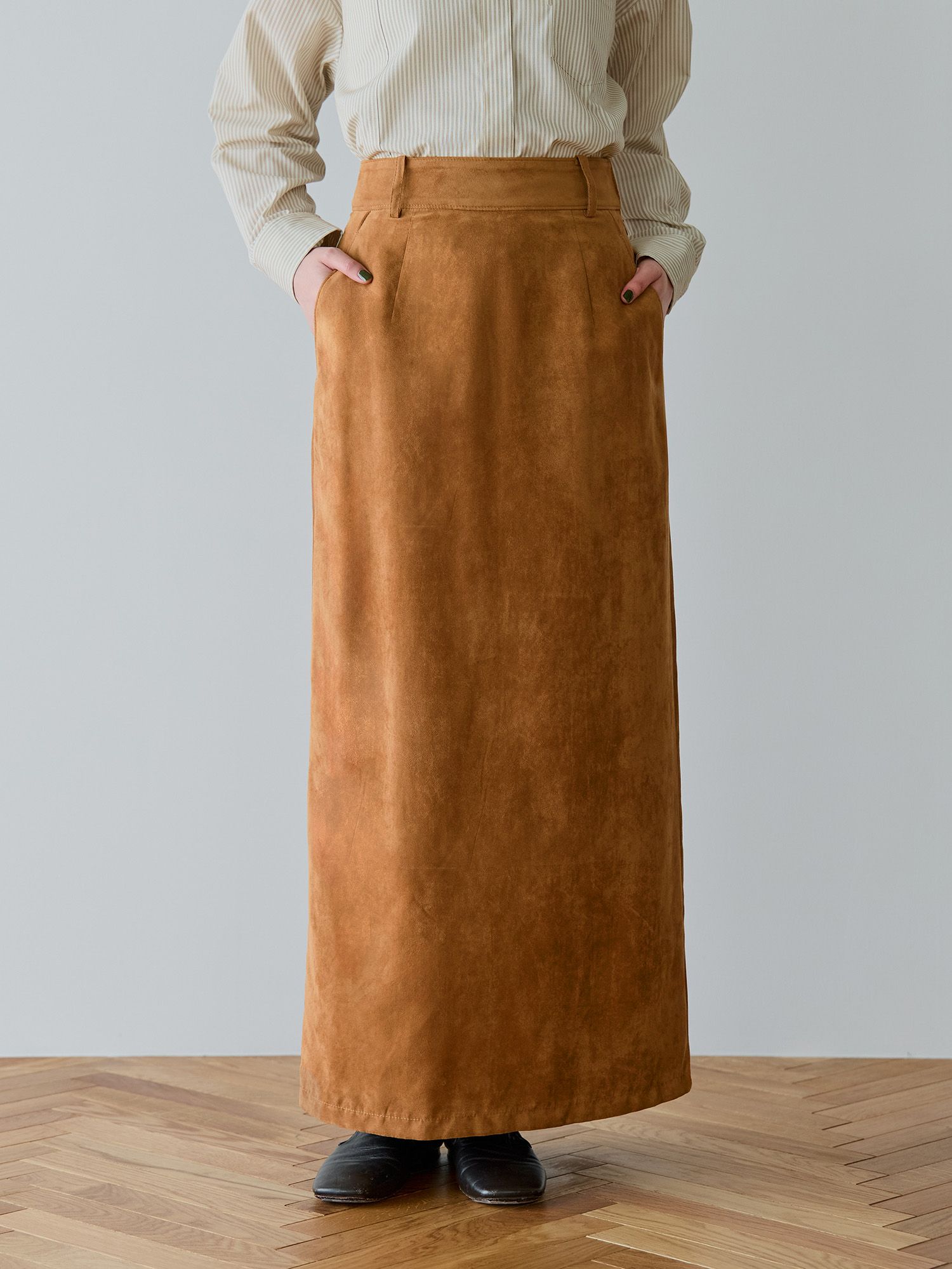 フェイクスウェードIラインスカート