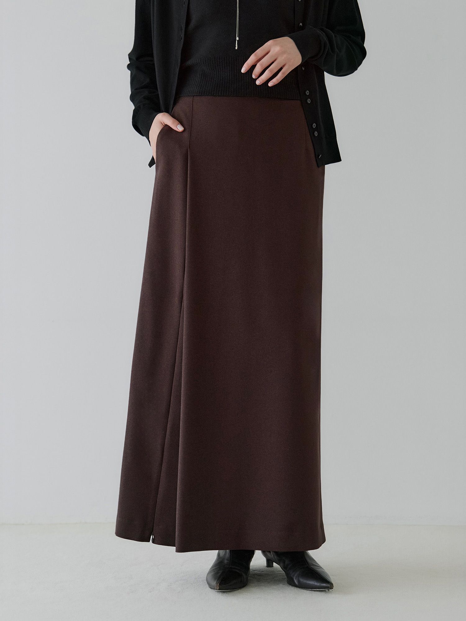 クルーレ　サイズ3 フェイクスウェードIラインスカート　アイボリー crewre online shop / フェイクスウェードIラインスカート