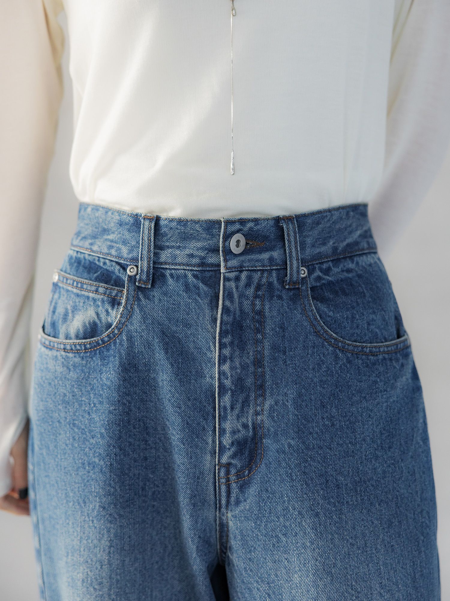 ソフトカーヴィーデニムパンツ