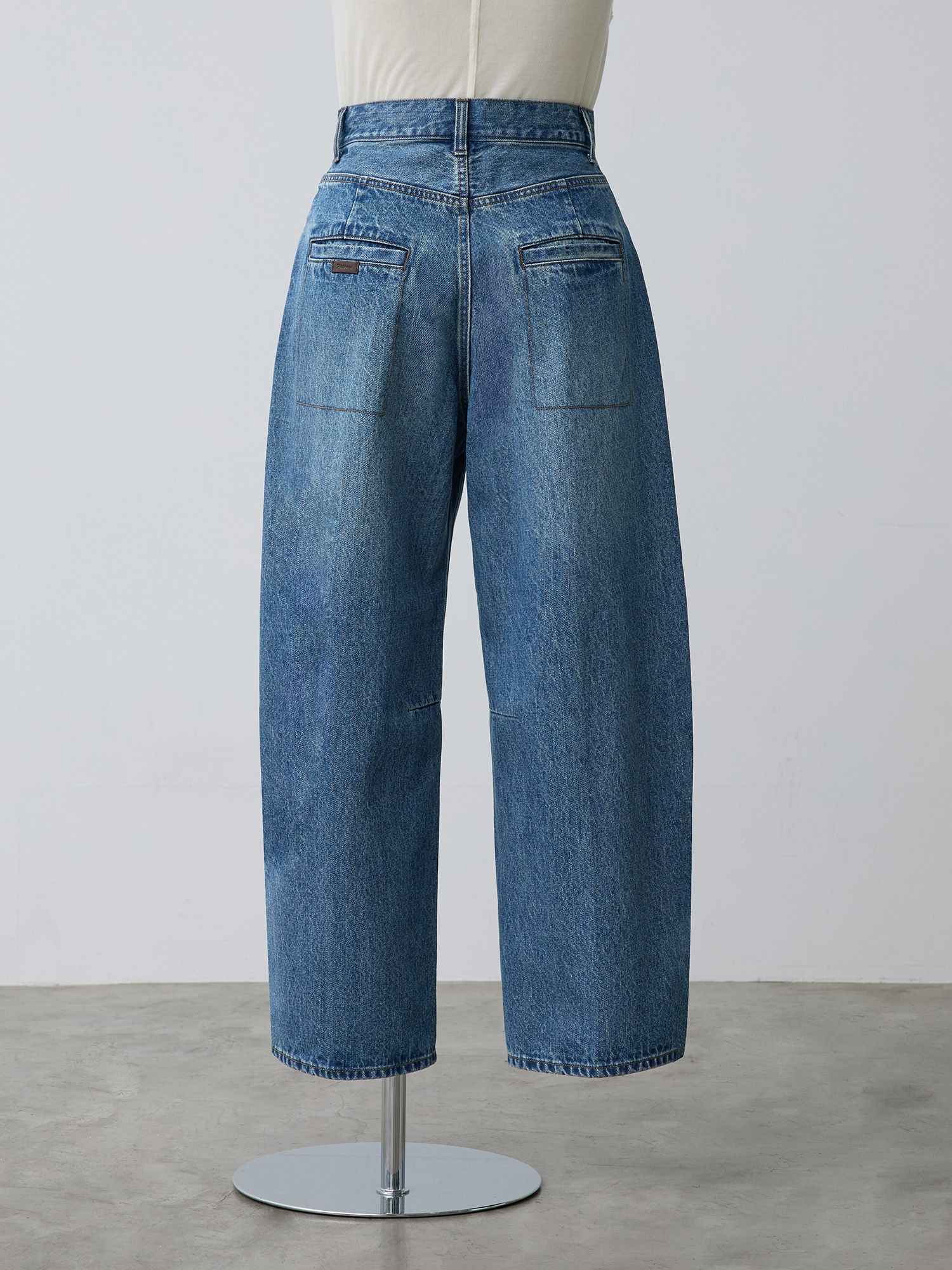 ソフトカーヴィーデニムパンツ