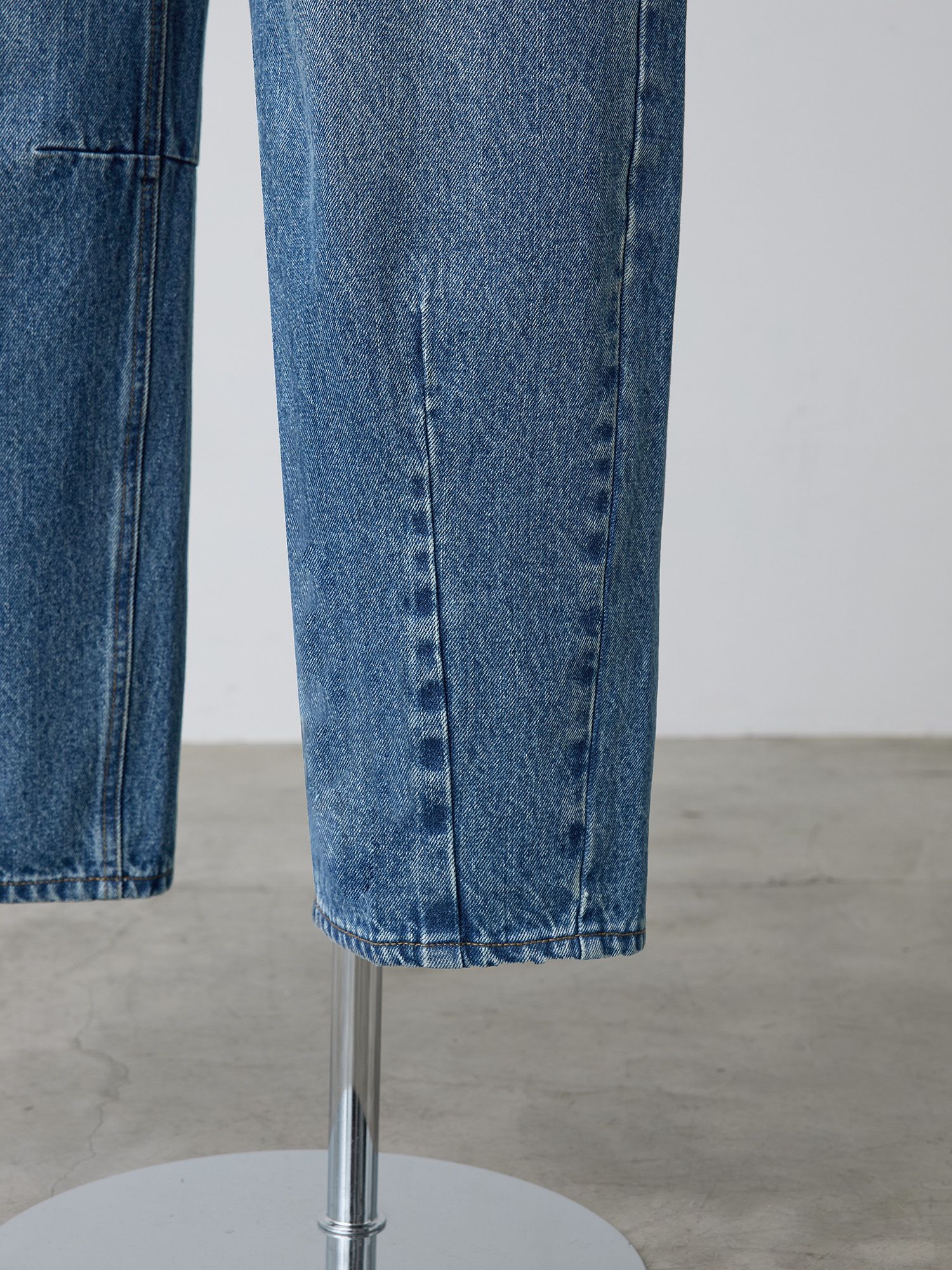 ソフトカーヴィーデニムパンツ