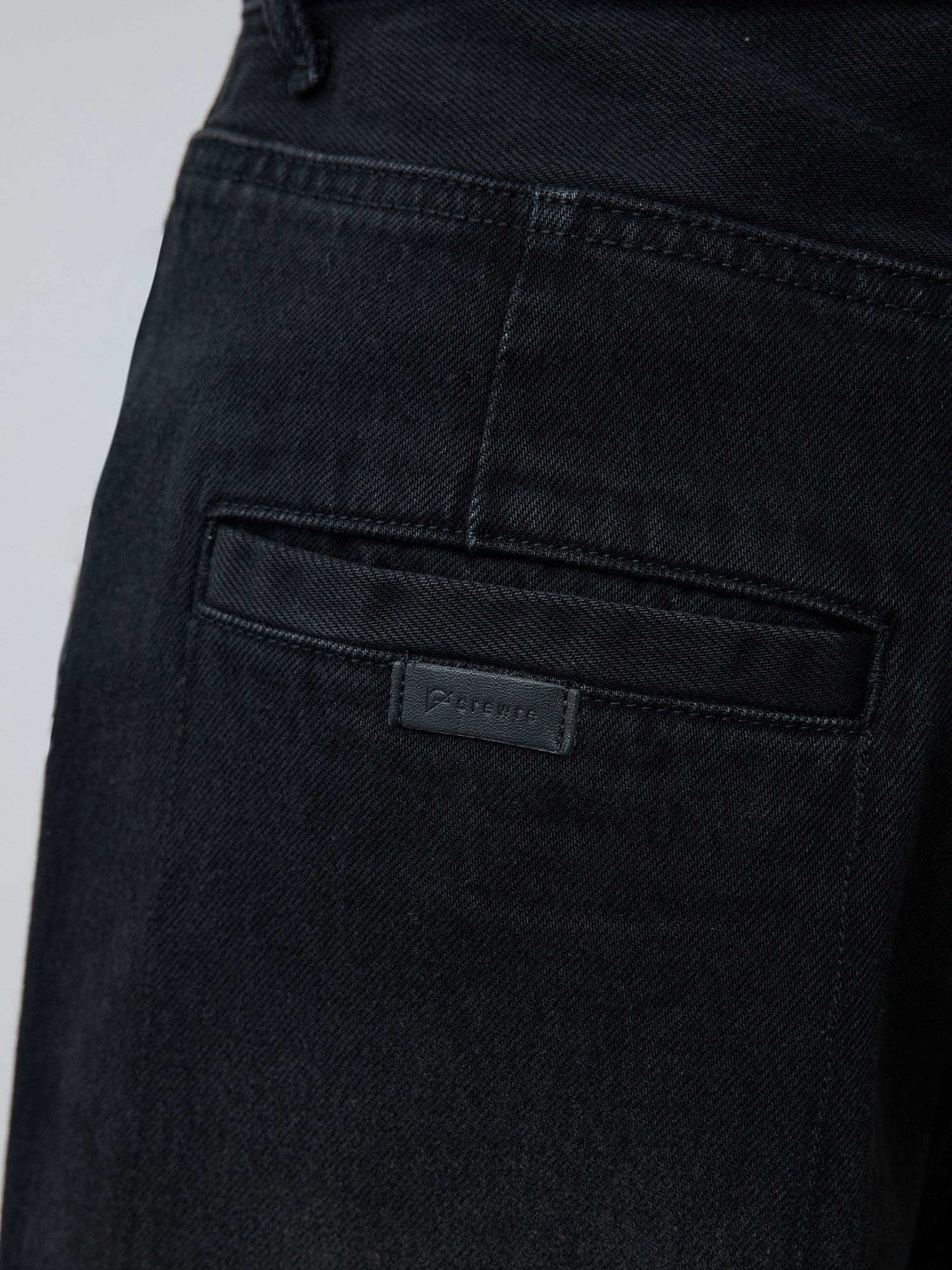 ソフトカーヴィーデニムパンツ