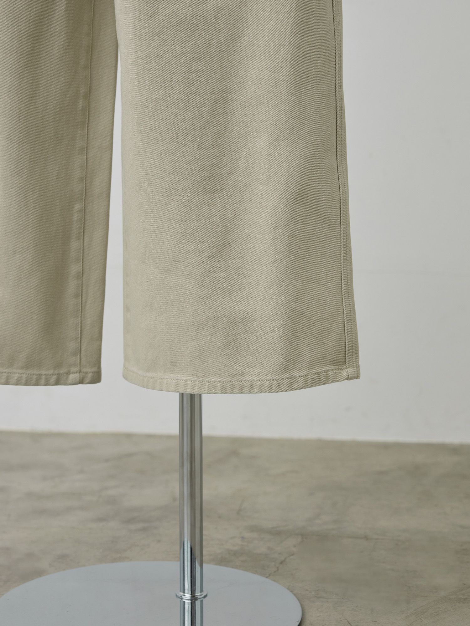 ヴィンテージライクワイドパンツ