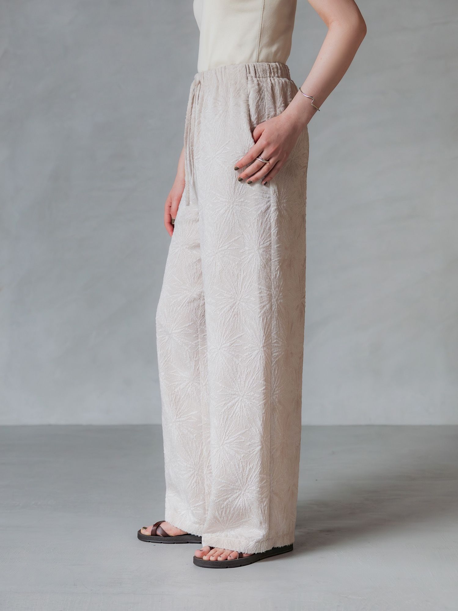 トリアセテートジャカードパンツ