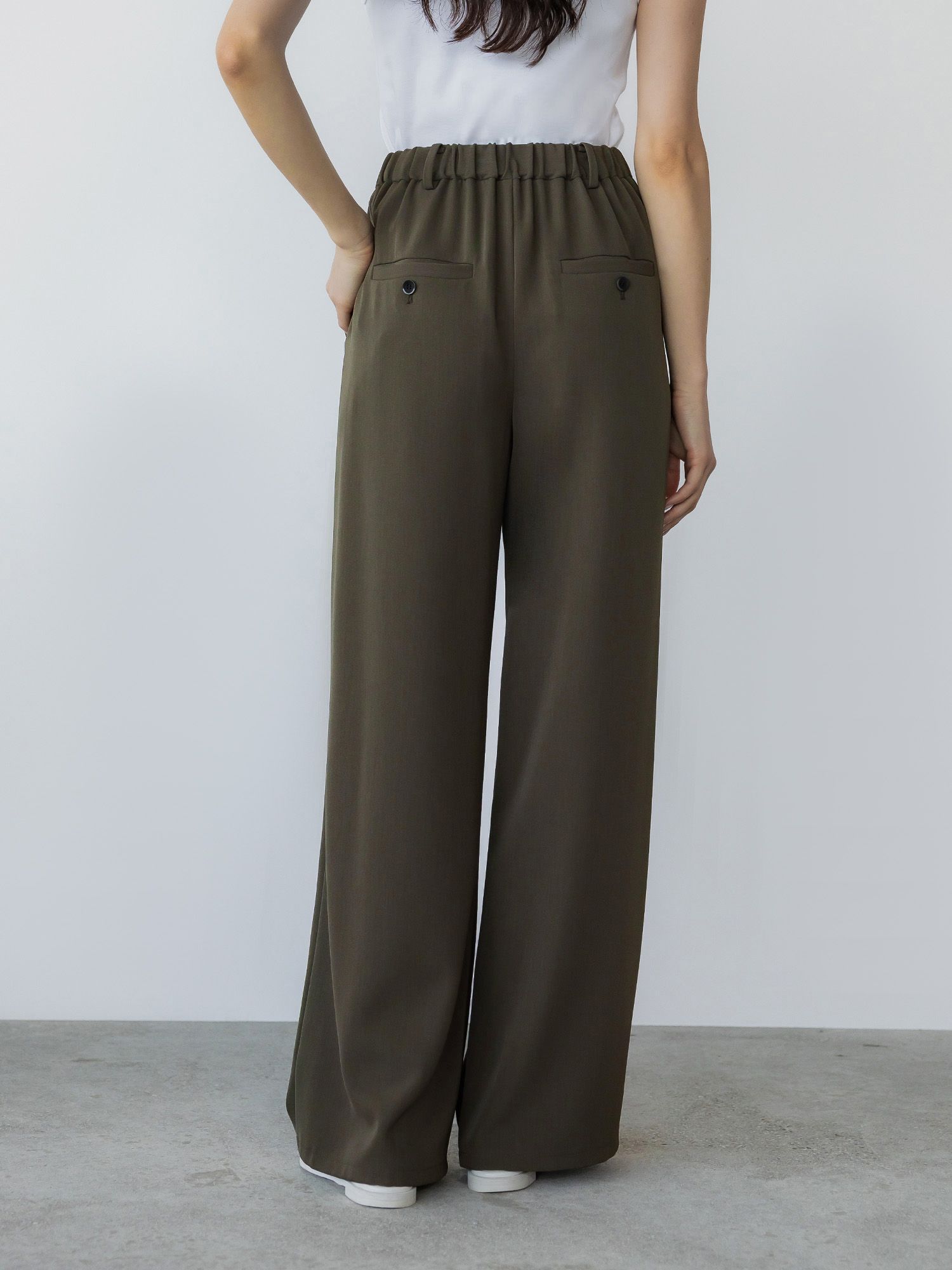 ウォーターリペレントスラックス