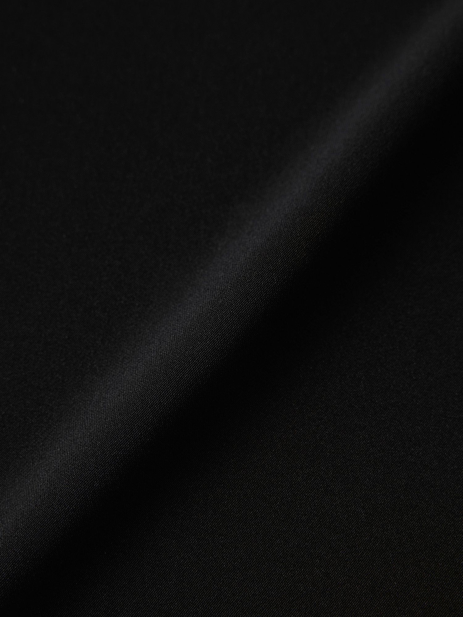 ウォーターリペレントスラックス