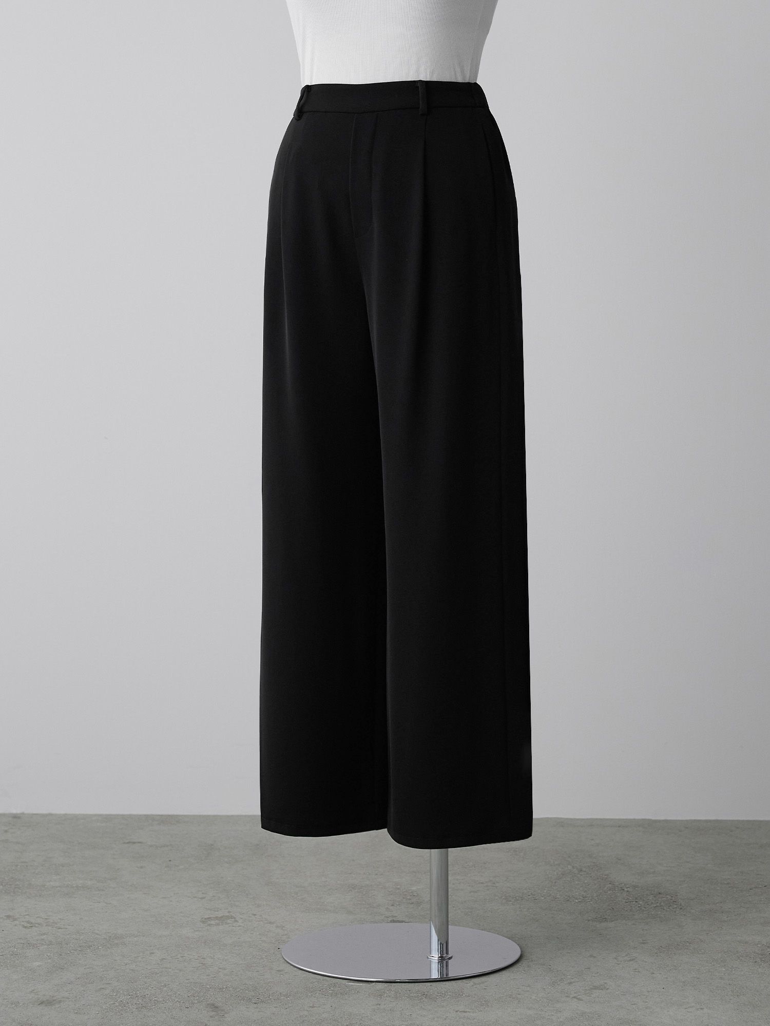 ウォーターリペレントスラックス