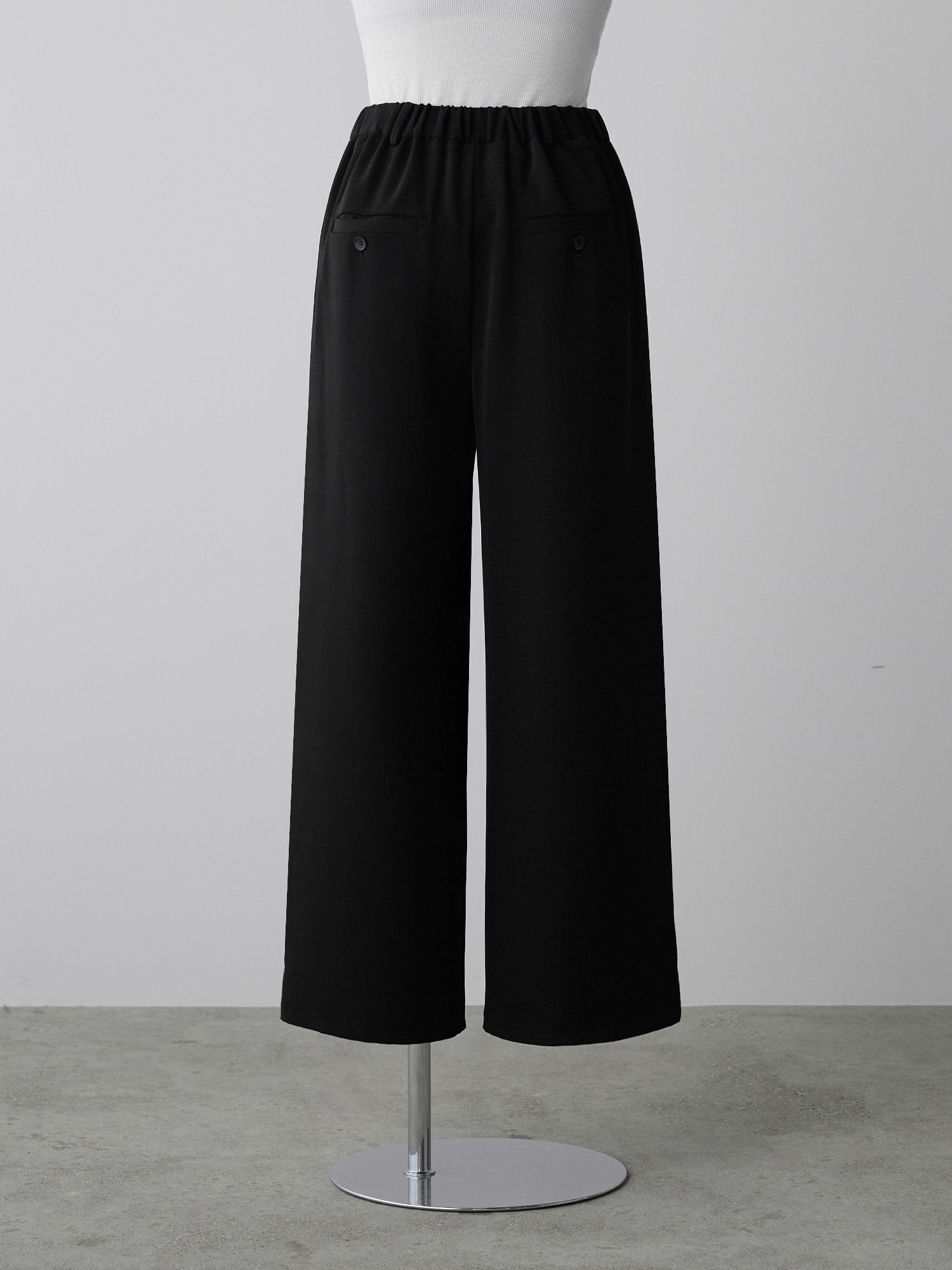 ウォーターリペレントスラックス