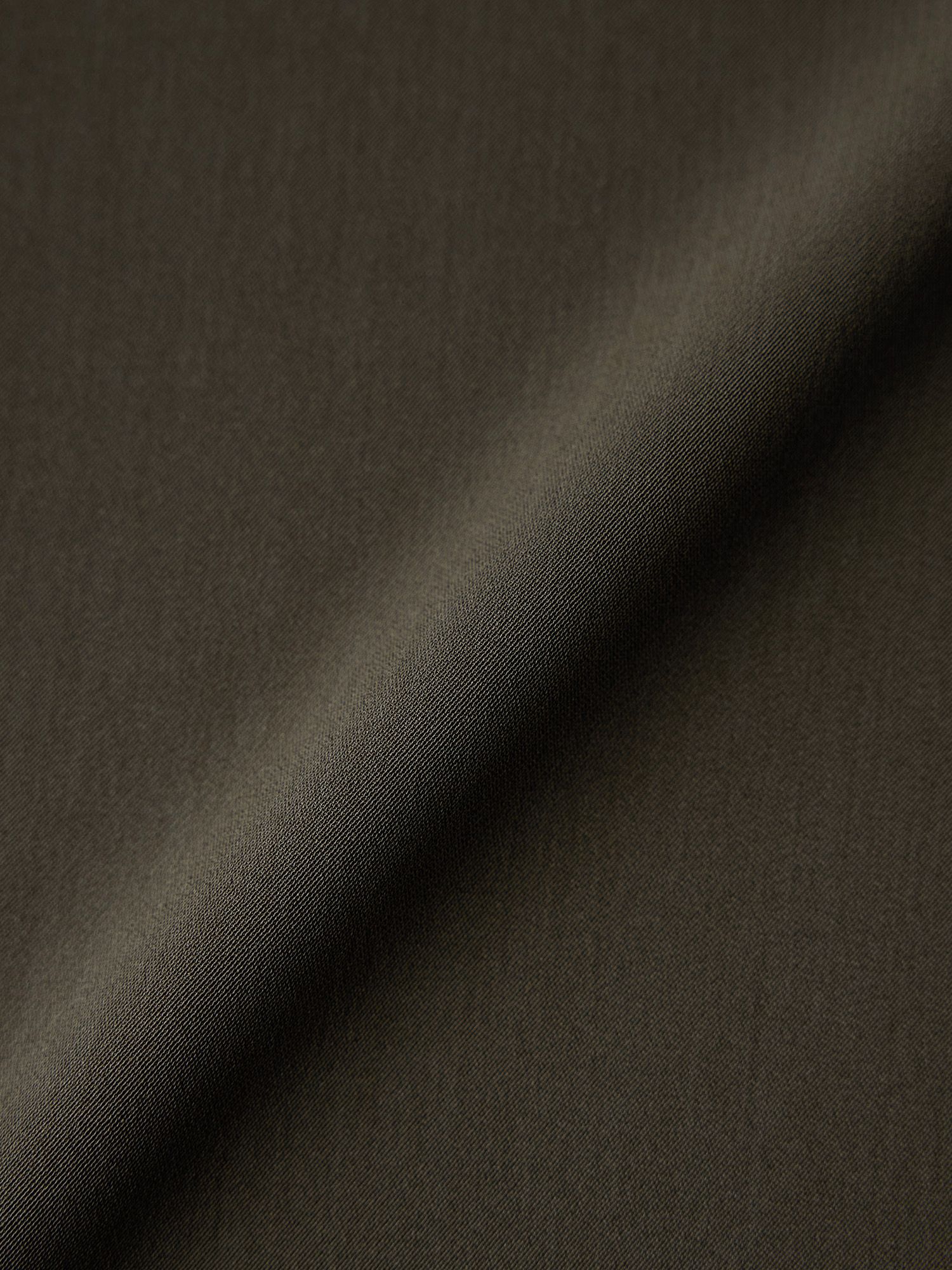 ウォーターリペレントスラックス