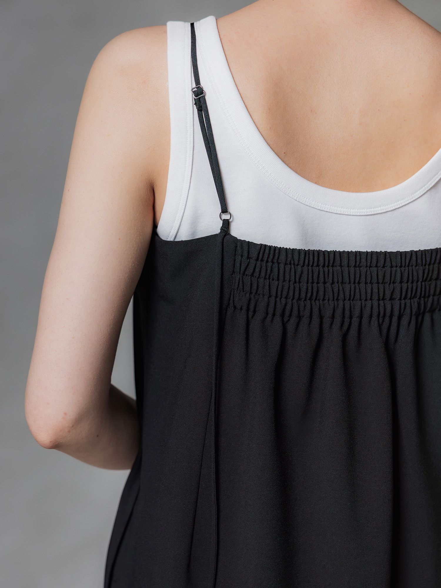 ボックスタックキャミワンピース