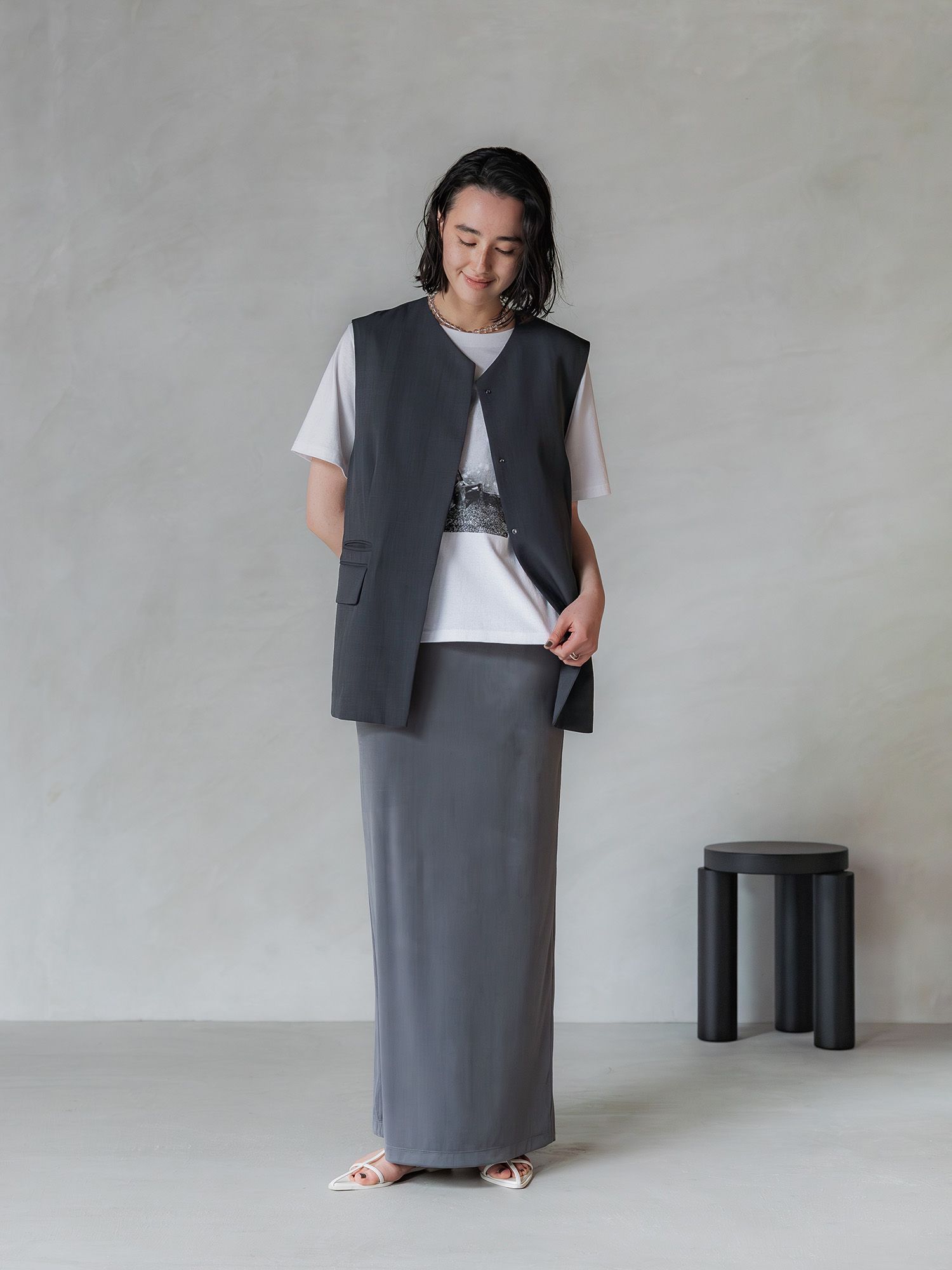 ストレッチベロアストレートスカート